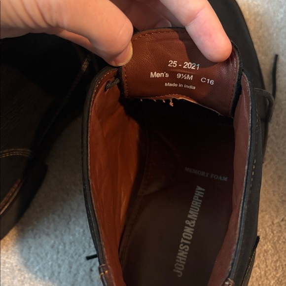 Johnston & Murphy Leather Chukka Boots - Picture 6 of 7